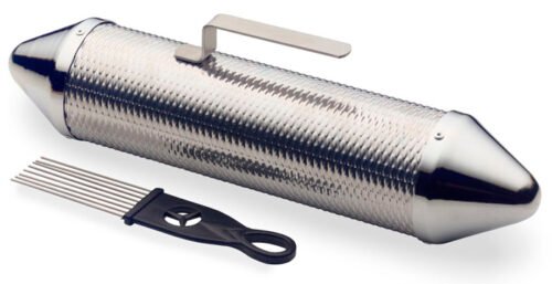 GUIRO DE METAL STAGG TORPEDO CON PEINE RASPADOR