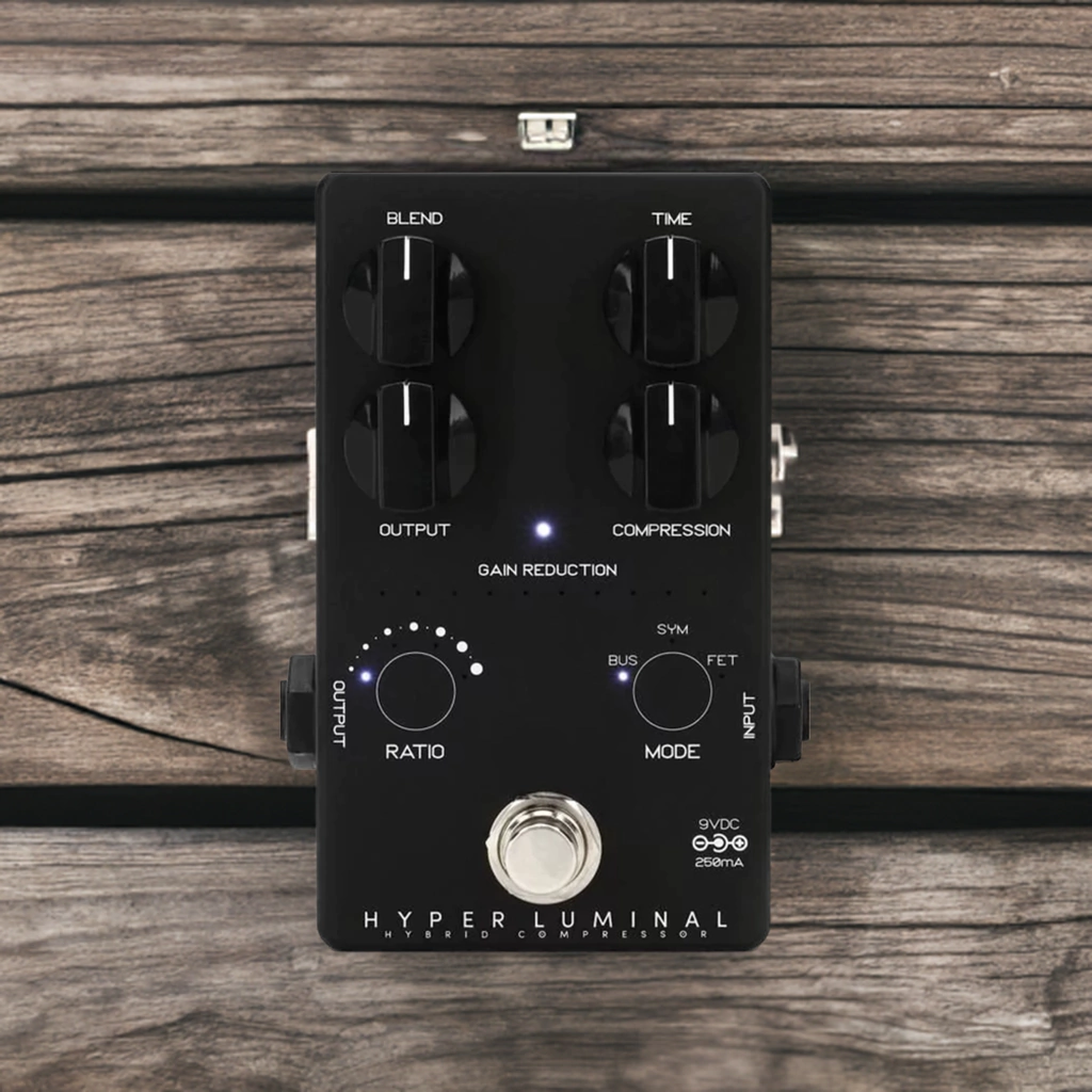 Pedal Darkglass Hyper Luminal Compressor Black Edition Bajo Guitarra