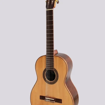 Guitarra Romantica Maciza De Concierto Andrysa Con Funda Tapa Pino